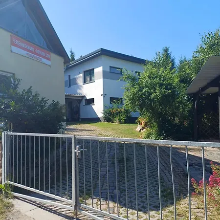 Eubaer Strasse * Niederwiesa