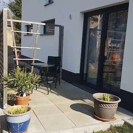 Eubaer Strasse * Niederwiesa